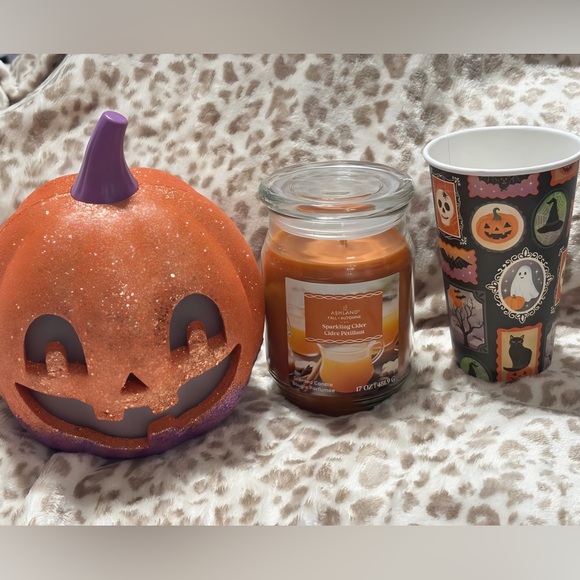 Ashland Sparkling Cider Fall Glass Jar Candle 17oz - Picture 2 of 3